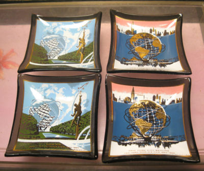 4 Glass Personal Ashtrays NEW YORK WORLDS FAIR 1964 Main Mall Skyline