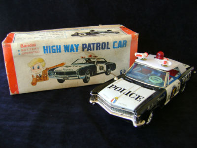 BANDAI Tin Battery Operated Japan Highway Patrol Police Car Antique