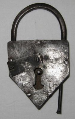 Grand Cadenas Ancien En Fer Forge Rivete Antique Price Guide Details