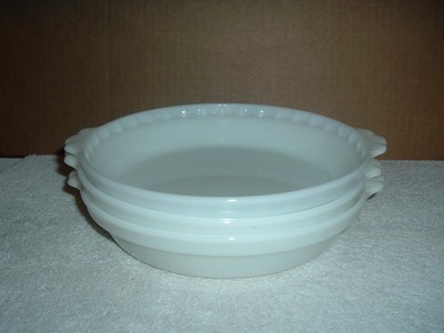 Vintage Pyrex Fluted White Milk Glass Pie Plate Baking Dish Pan 228