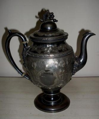 Vintage REED BARTON 1950 Silver Plate Tea POt Excellent Condtion And