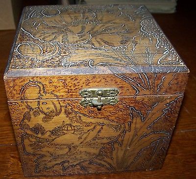 VINTAGE BOTANICAL FLEMISH ART WOODEN BOX 685 PYROGRAPHY WOOD Antique