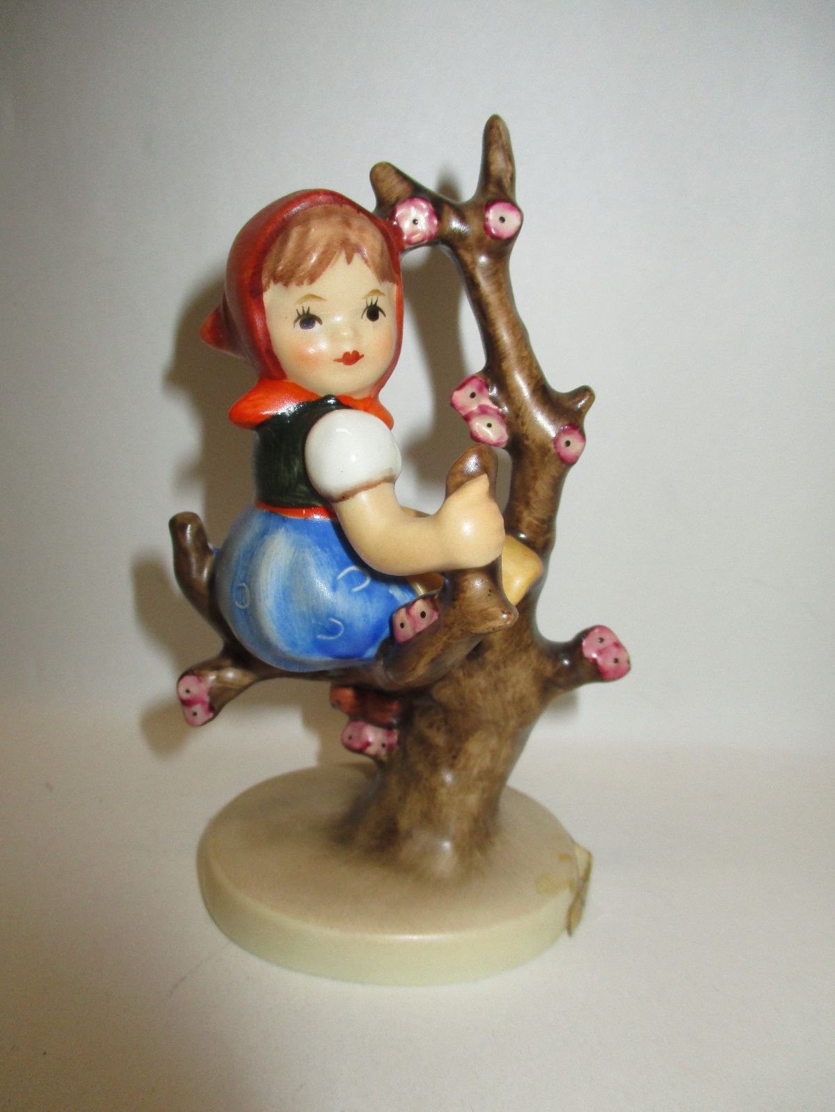 HUMMEL GOEBEL FIGURINE 141 3 0 TMK 5 Apple Tree Girl S249 FJ Antique