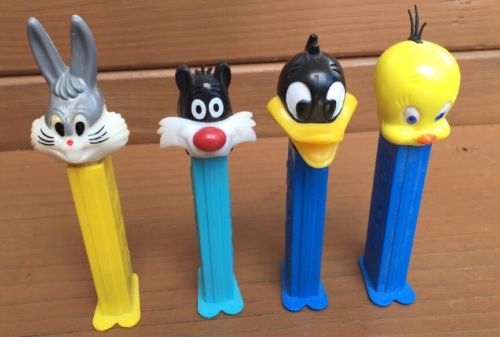 Lot Of Vintage Looney Tunes Pez Dispensers Daffy Bugs Sylvester