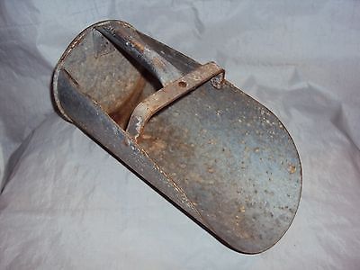 VINTAGE GALVANIZED STEEL FARM FEED SCOOP Antique Price Guide Details