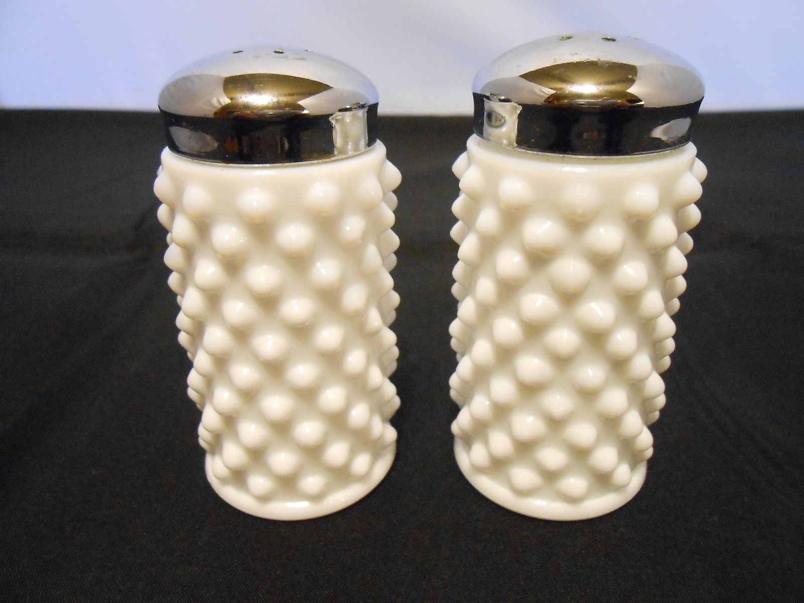 Vintage Fenton White Milk Glass Hobnail Salt Pepper Shakers