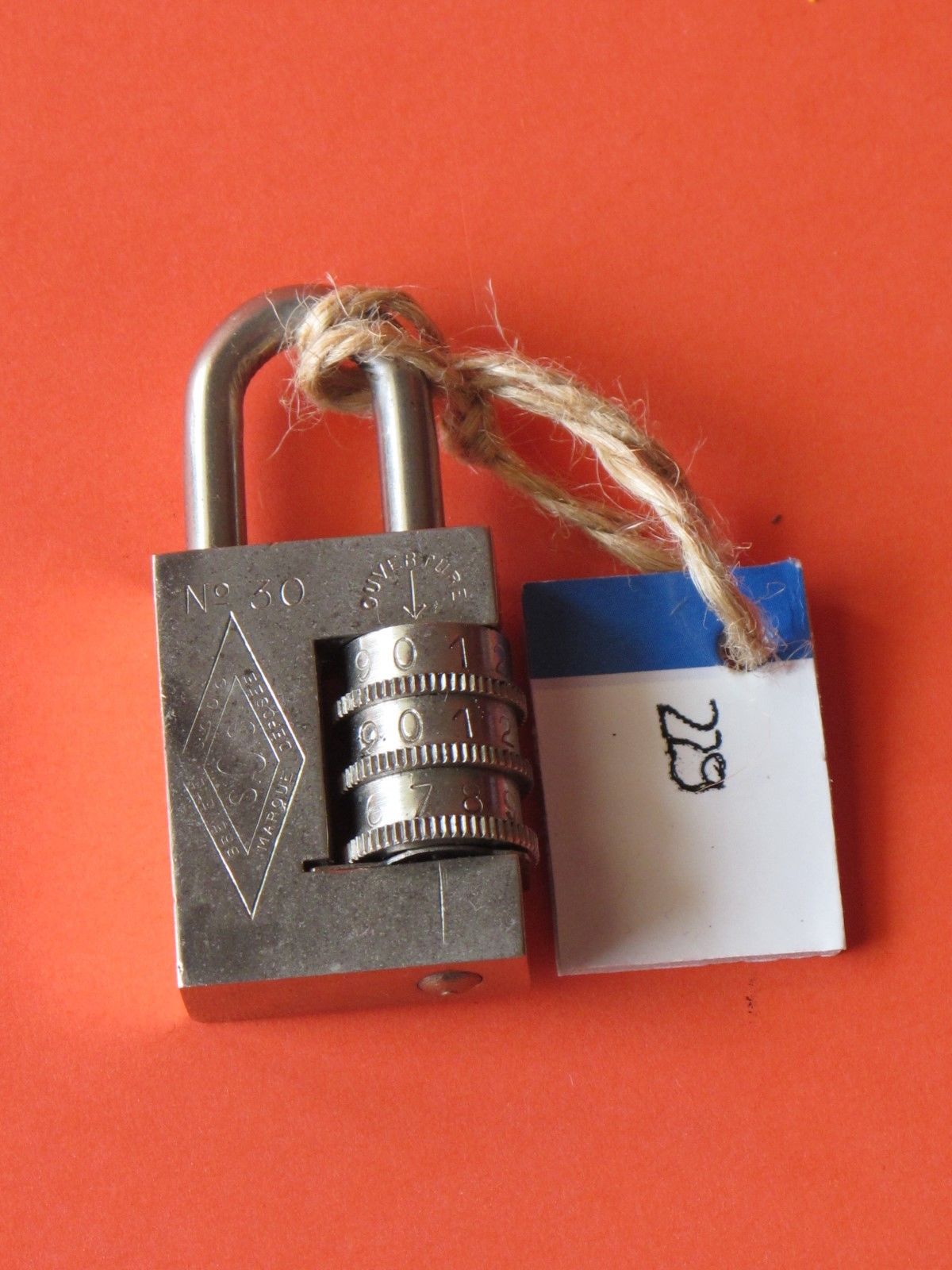 Ancien cadenas SOS 30 Ã 3 rouleaux Vintage combination padlock 3