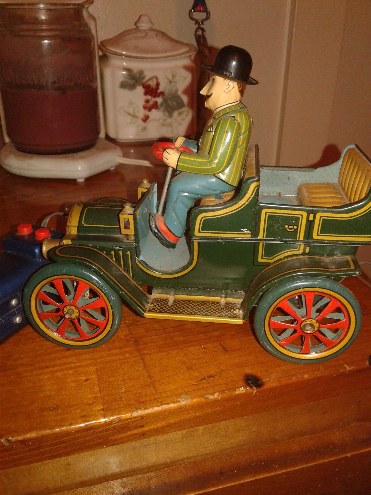 Toy Cars -- Antique Price Guide