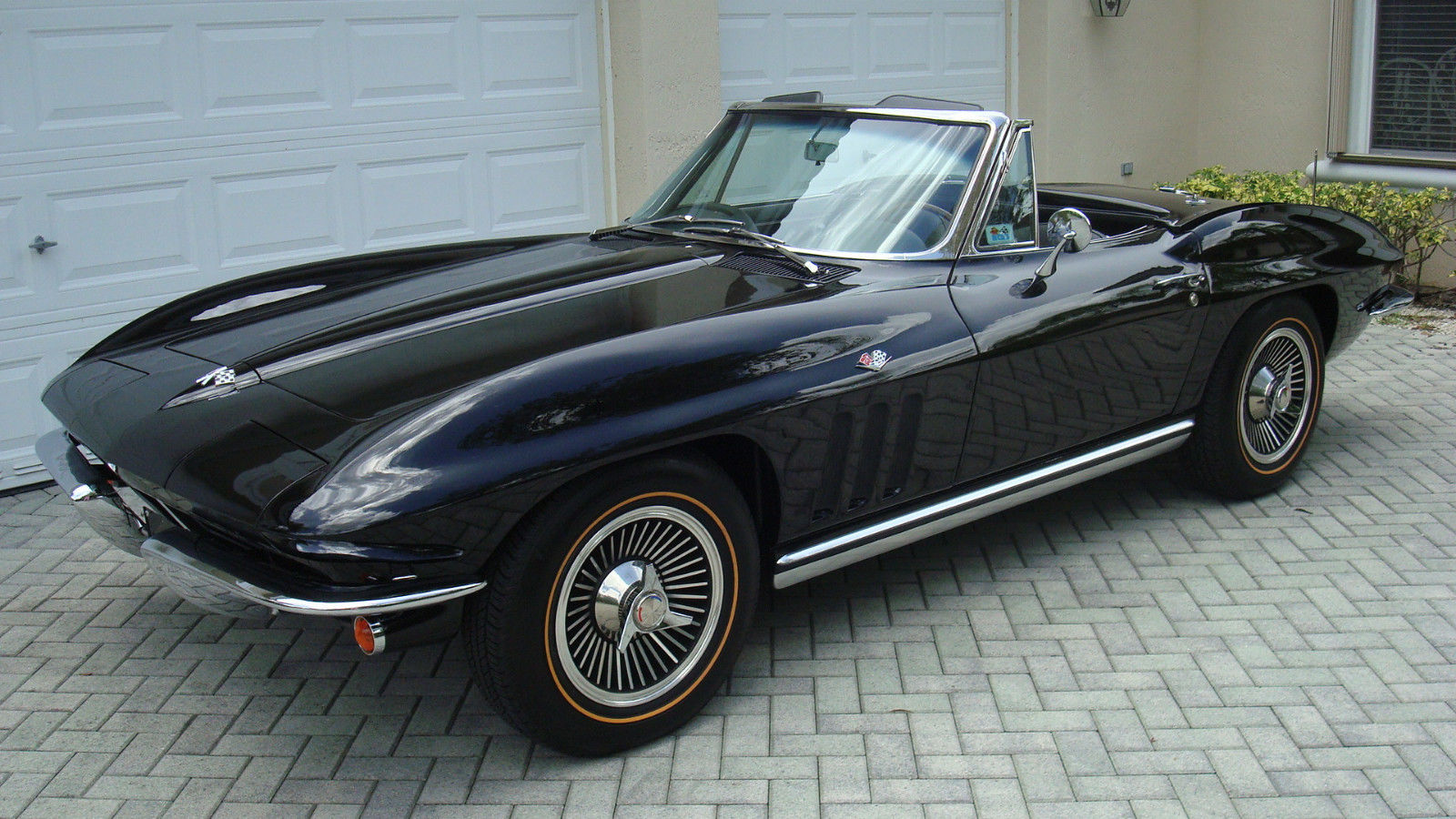 1965 Chevrolet Corvette NCRS Top Flight Triple Black Roadster 1965