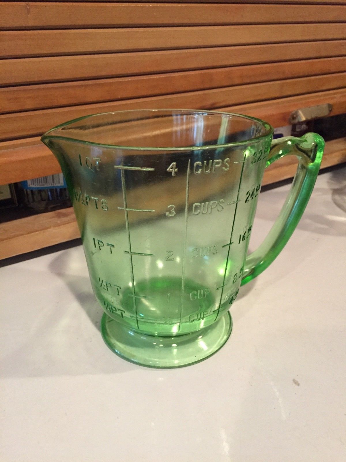 Vintage Quart Green Depression Anchored Glass Cup Measuring Cup