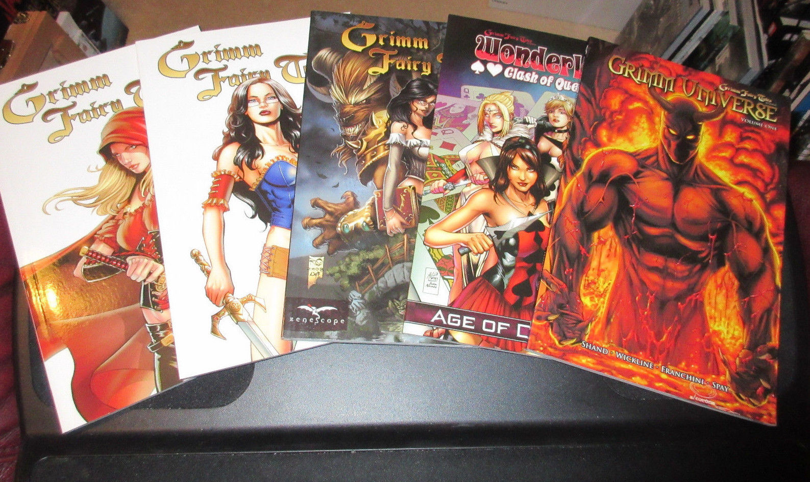 Set Of Five Comic Trade Paperbacks Grimm Fairy Tales Zenescope