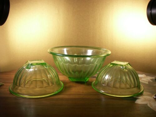 VASELINE MIXING BOWLS GREEN URANIUM SET 3 VTG KITCHEN DEPRESSION GLASS