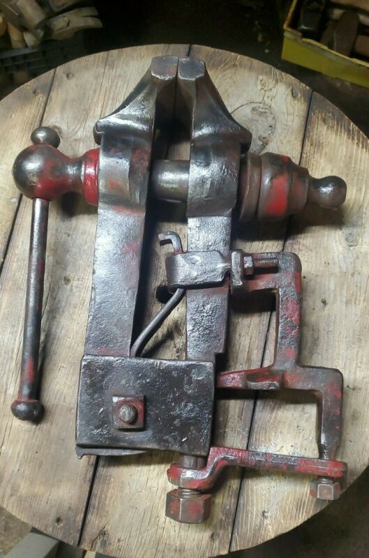 ANTIQUE BLACKSMITH POST LEG VISE RARE LATE 1800 S 35 Lbs Antique