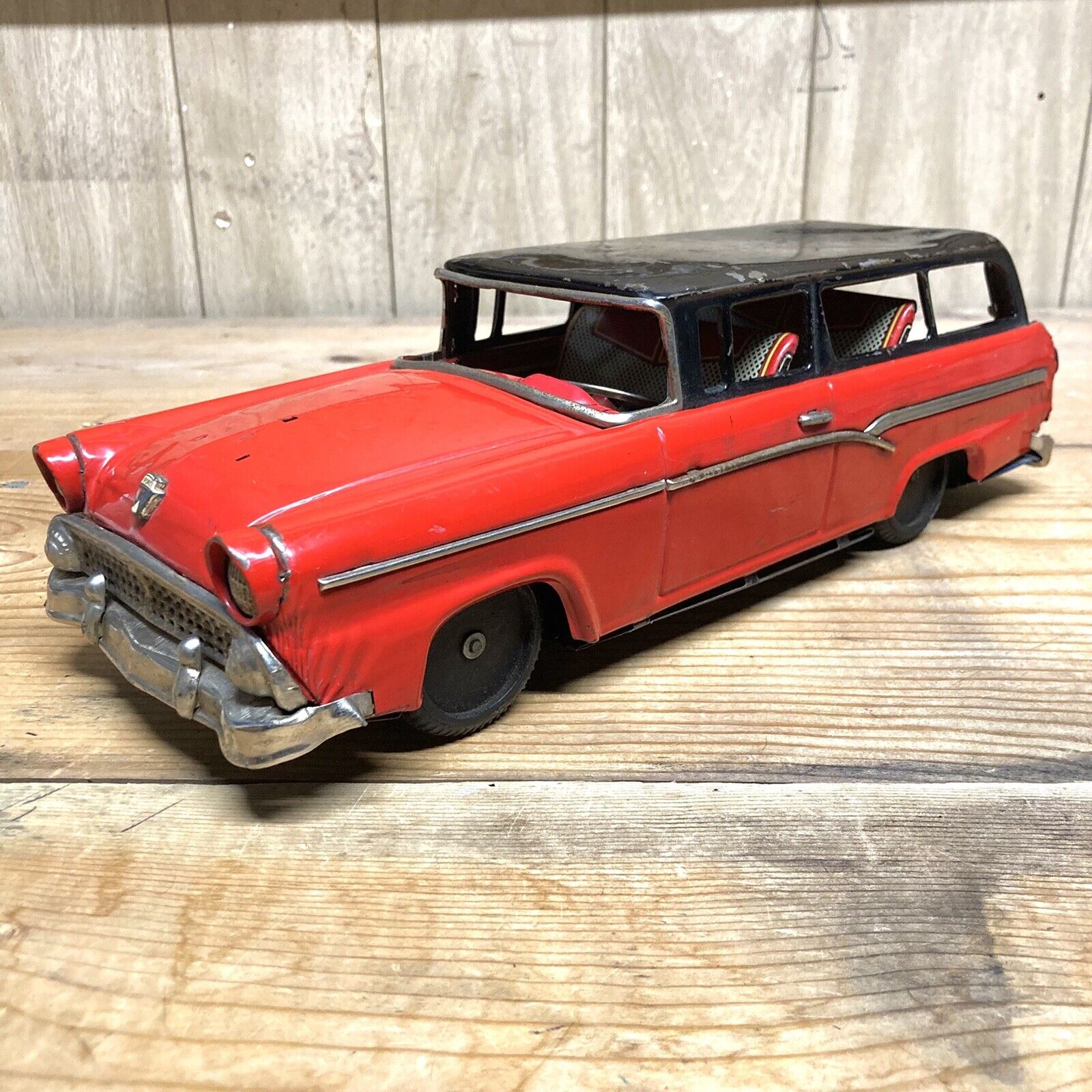 Vintage Bandai Tin Friction Ford Custom Ranch Station Wagon Japan