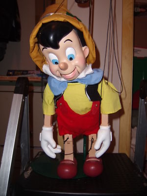 walt disney pinocchio doll